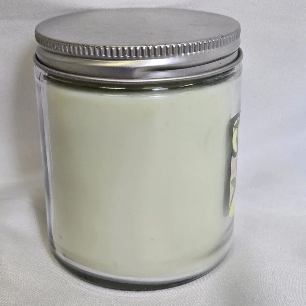 Huntington Home Soy Blend Cucumber Mint Leaf Scented Candle, 6.5 Oz, Single Wick